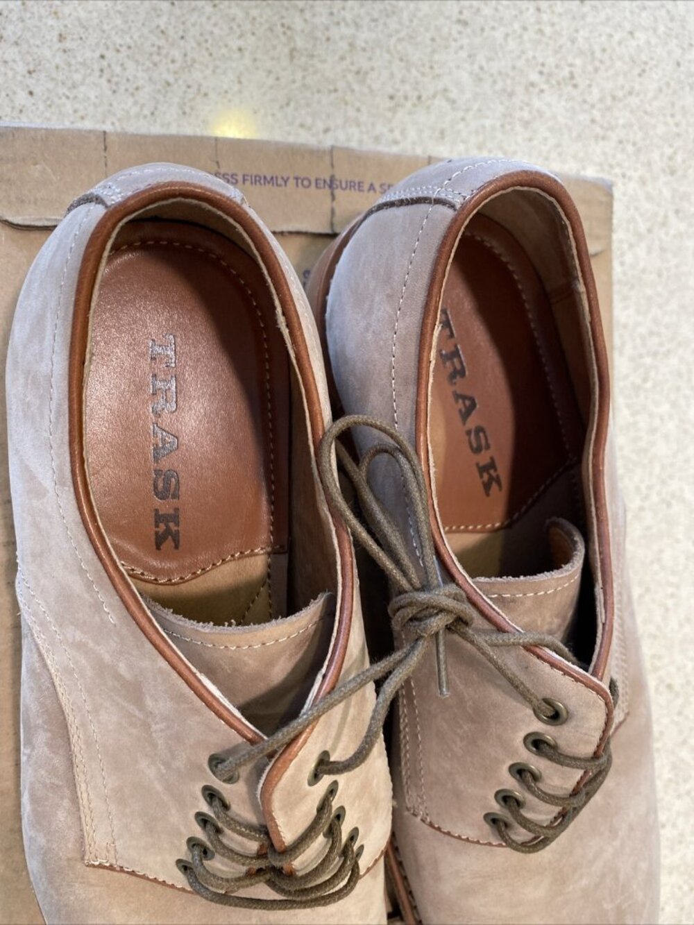 Trask Smooth Suede Men’s Sz 9 M Taupe Beige Leather Bucks Shoes - Picture 9 of 14